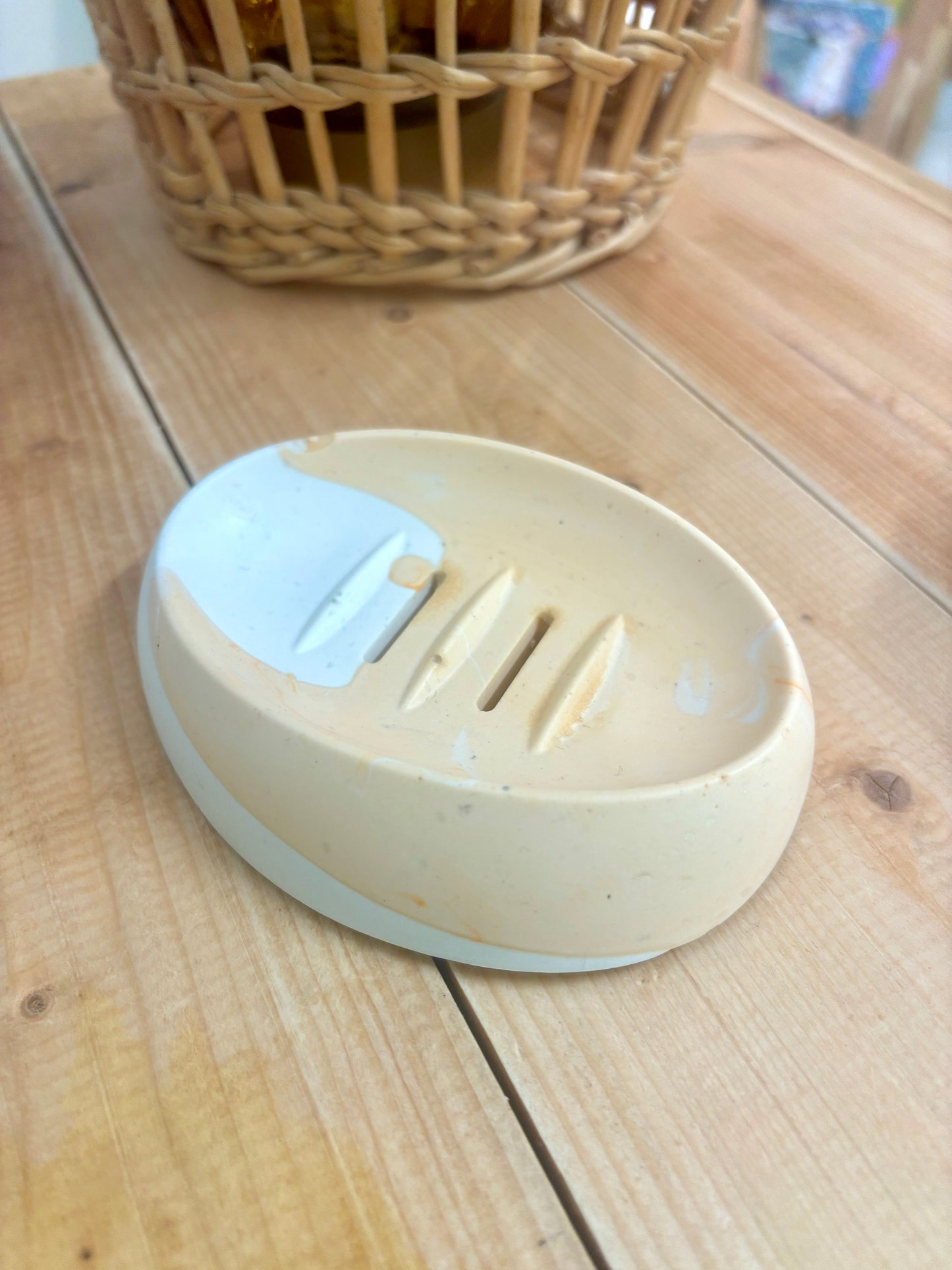 Jesmonite soap dish